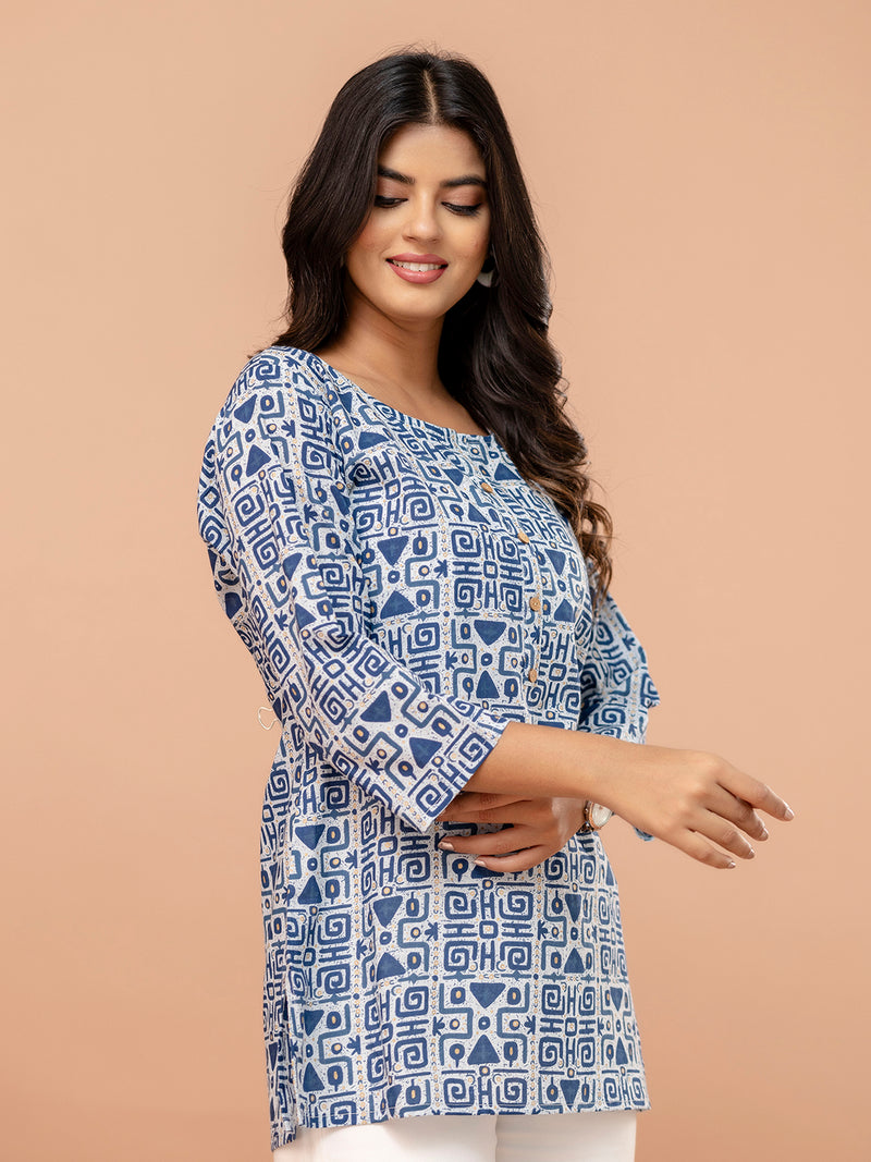 Chic Printed Short Kurti with Round Neck & 3/4 Sleeves