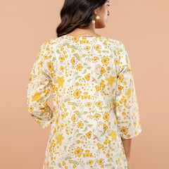 Chic Printed Short Kurti with Round Neck & 3/4 Sleeves