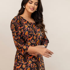Chic Printed Short Kurti with Round Neck & 3/4 Sleeves