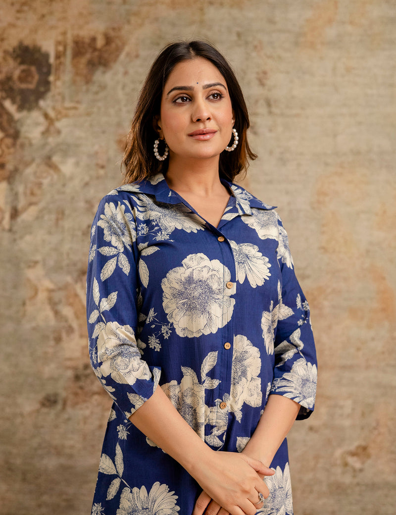 Blue Women’s Co-Ord Set–Printed Collared Kurta with 3/4 Sleeves & Elastic Waist Pants