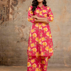 Red Women’s Co-Ord Set–Printed Collared Kurta with 3/4 Sleeves & Elastic Waist Pants