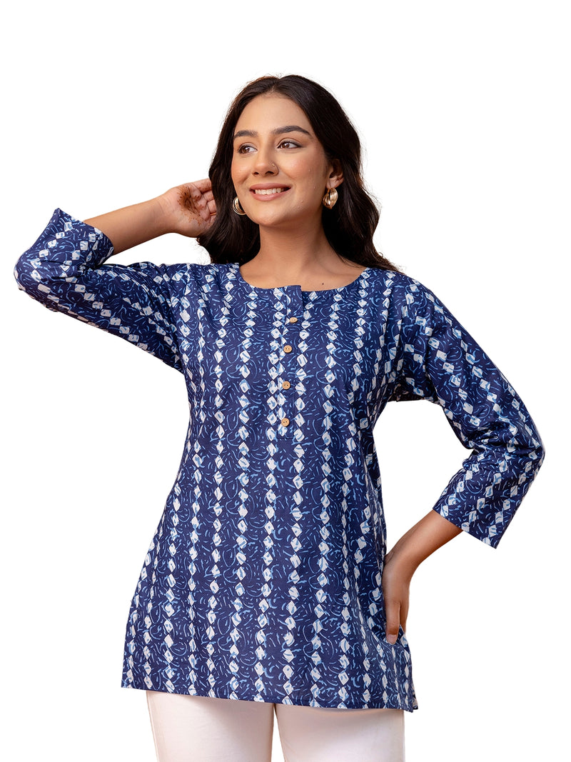 Chic Printed Short Kurti with Round Neck & 3/4 Sleeves