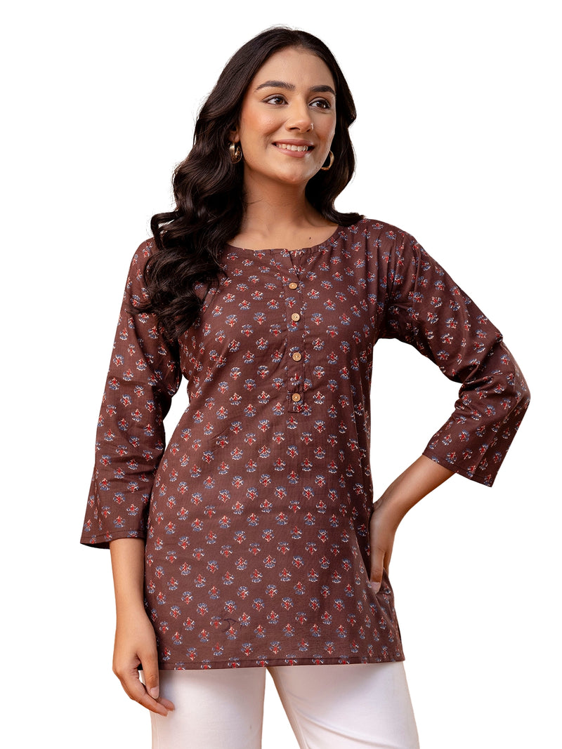 Chic Printed Short Kurti with Round Neck & 3/4 Sleeves