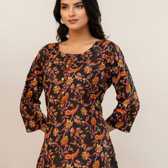 Chic Printed Short Kurti with Round Neck & 3/4 Sleeves