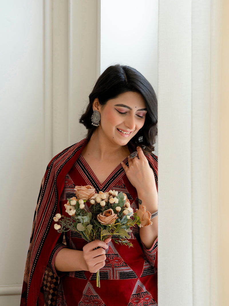 Bordered V-Neck 3-Piece Kurta Set with Ankle-Length Pants & Full-Length Dupatta (M–XXL)