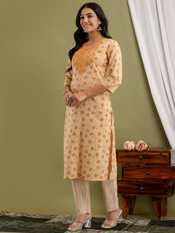 Women Kurta Pant Dupatta Set