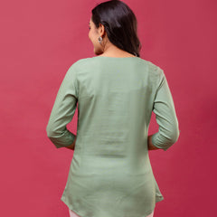 Feranoid Plain Short Kurti Rayon Sia