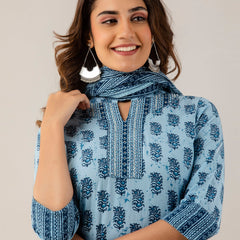 Women Kurta Pant Dupatta Set