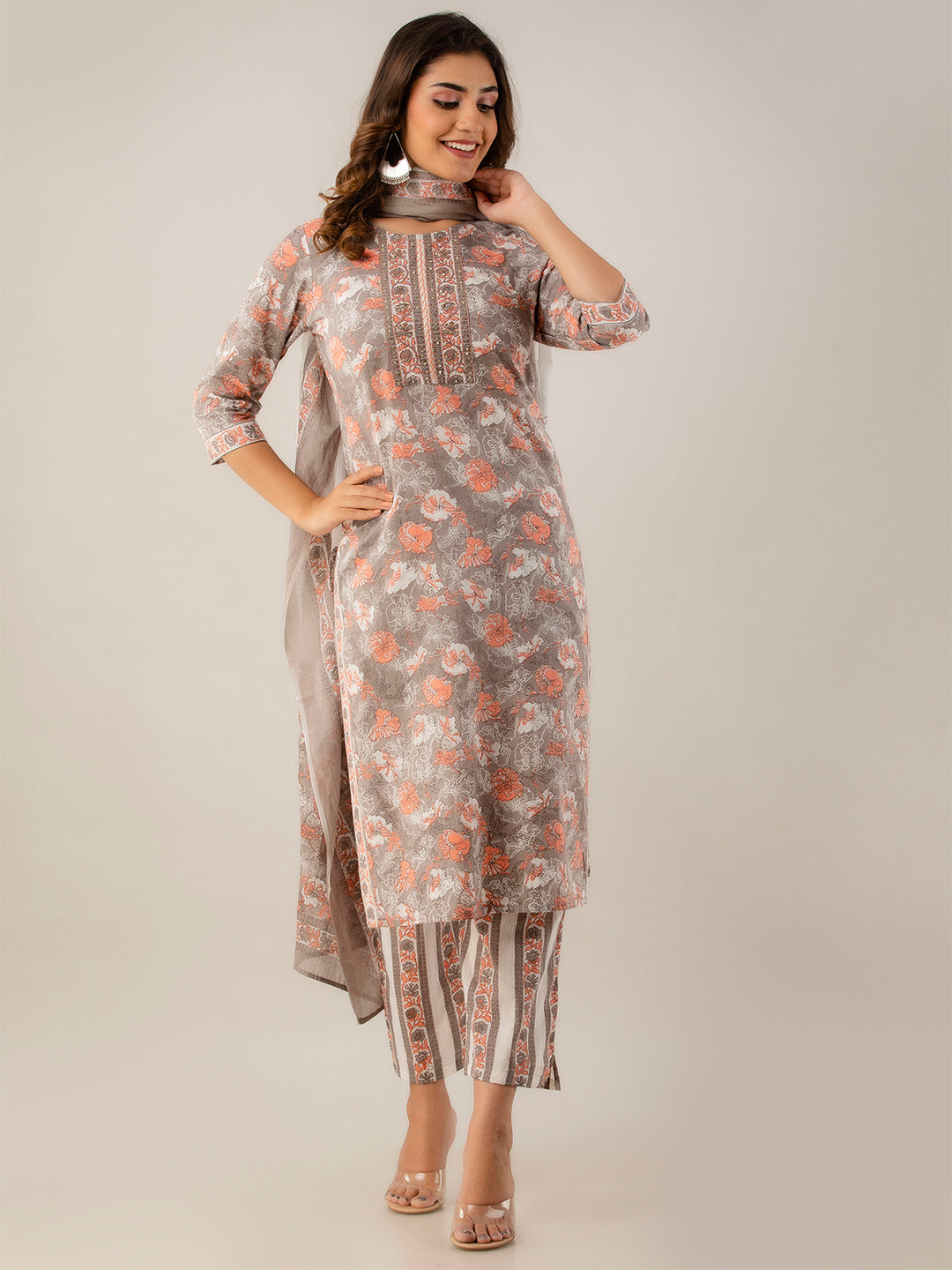 Women Kurta Pant Dupatta Set FRKT6724