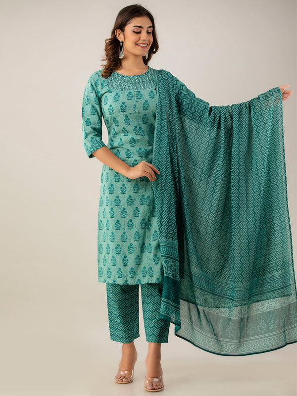Women Kurta Pant Dupatta Set