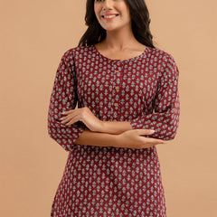 Women Maroon Cotton Printed Short Kurti