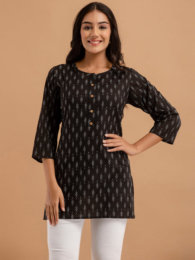 Women Black Cotton Printed Short Kurti