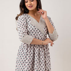 Women Collared Pattern Printed Flared Kurti