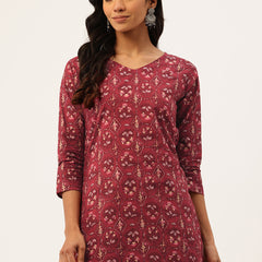 V-Neck 3/4 Sleeve Short Kurti for Women - Tailored Fit & Chic Design