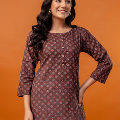 Chic Printed Short Kurti with Round Neck & 3/4 Sleeves