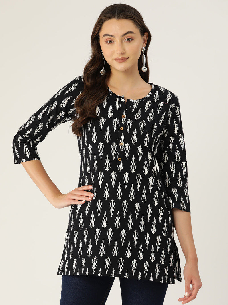 Floral Print 4 Button Straight Kurti