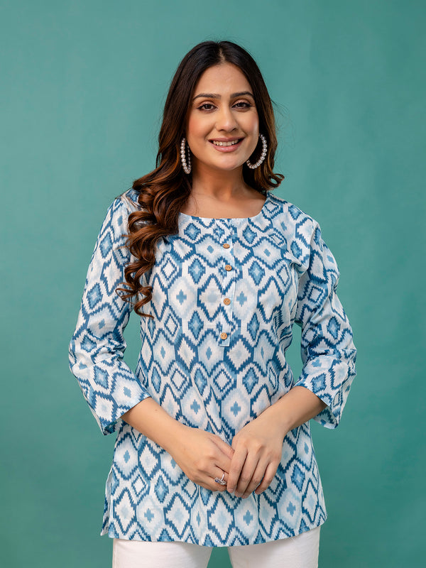 Chic Printed Short Kurti with Round Neck & 3/4 Sleeves