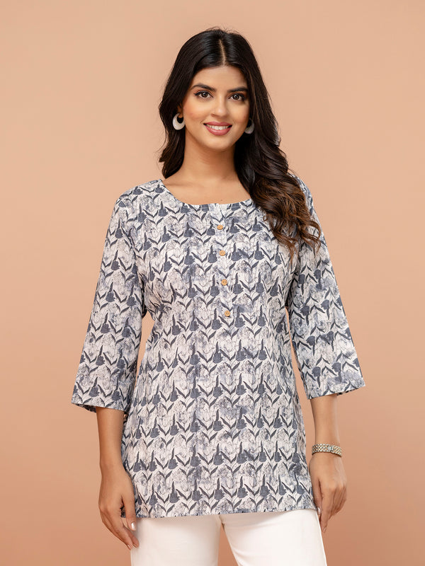 Chic Printed Short Kurti with Round Neck & 3/4 Sleeves