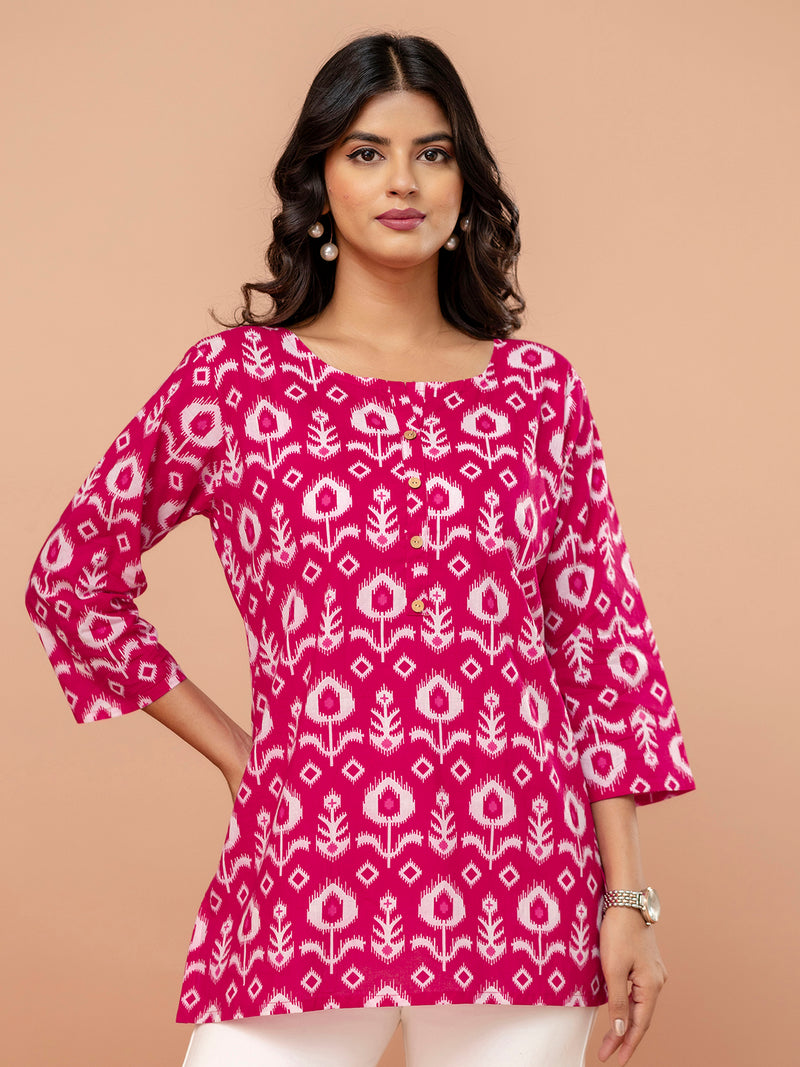 Chic Printed Short Kurti with Round Neck & 3/4 Sleeves