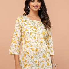 Chic Printed Short Kurti with Round Neck & 3/4 Sleeves