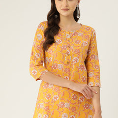 Floral Print 4 Button Straight Kurti