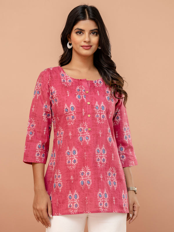 Chic Printed Short Kurti with Round Neck & 3/4 Sleeves