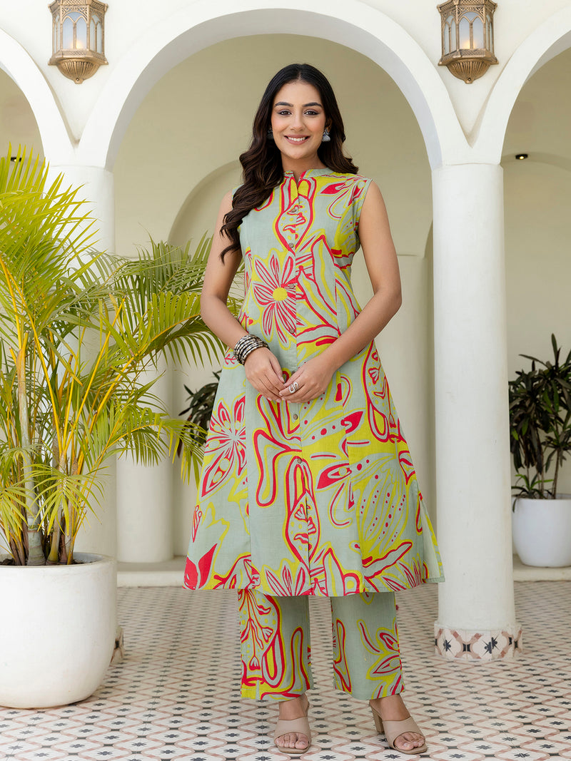 Luxury Mandarin Collar Printed Co-Ord Set with Button Detail A-Line Kurta & Comfort Fit Pants