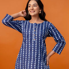 Chic Printed Short Kurti with Round Neck & 3/4 Sleeves