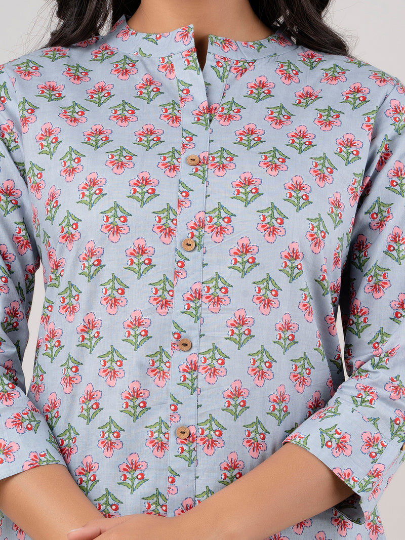 Feranoid Straight Knee Length Grey Colour Kurta For Women