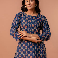 Chic Printed Short Kurti with Round Neck & 3/4 Sleeves