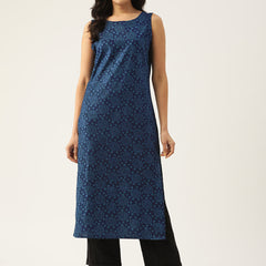 Cotton Boat Neck Sleeveless Straight Kurti