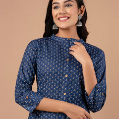 Feranoid Straight Knee Length Red Colour Kurta For Women