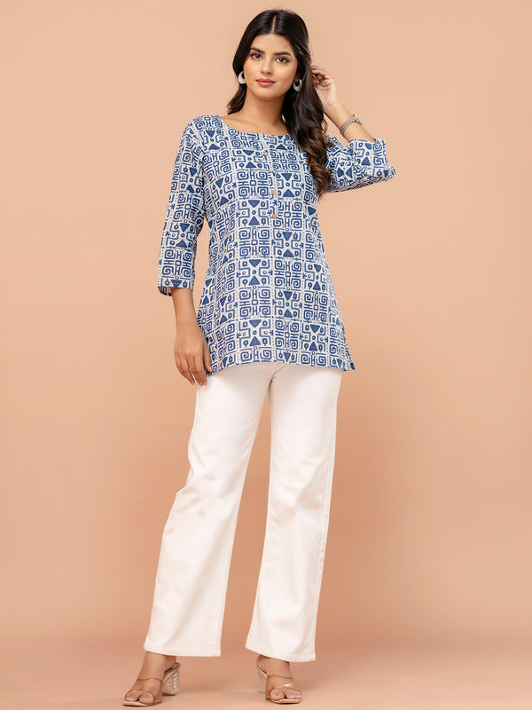 Chic Printed Short Kurti with Round Neck & 3/4 Sleeves