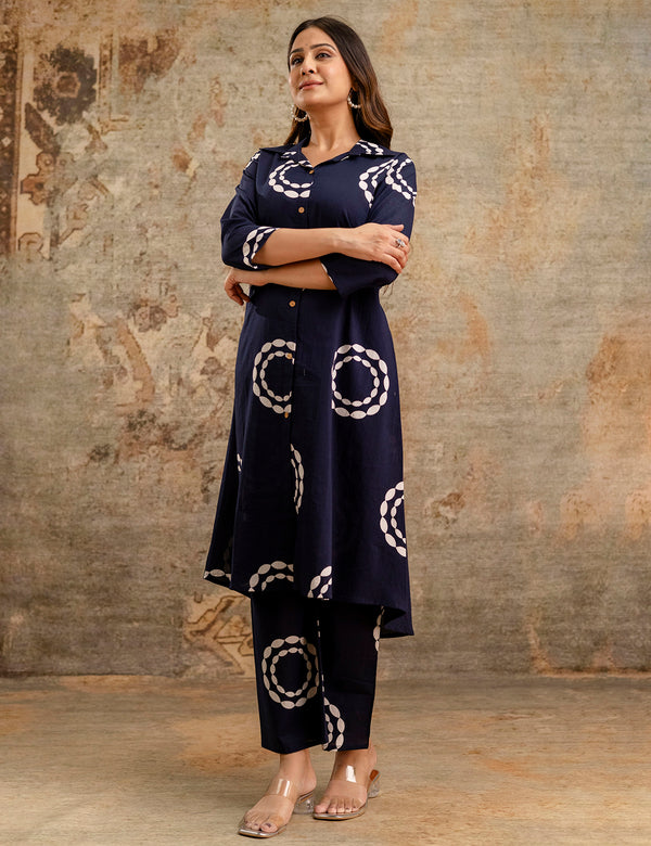 Blue Women’s Co-Ord Set–Printed Collared Kurta with 3/4 Sleeves & Elastic Waist Pants