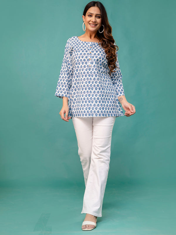 Chic Printed Short Kurti with Round Neck & 3/4 Sleeves