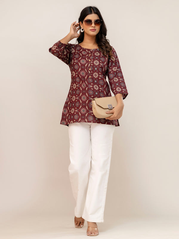 Chic Printed Short Kurti with Round Neck & 3/4 Sleeves
