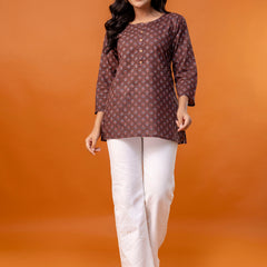Chic Printed Short Kurti with Round Neck & 3/4 Sleeves