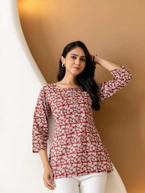 Chic Printed Short Kurti with Round Neck & 3/4 Sleeves