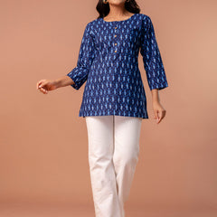 Chic Printed Short Kurti with Round Neck & 3/4 Sleeves