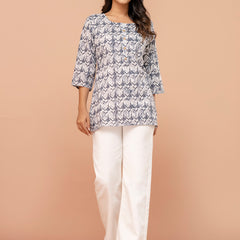 Chic Printed Short Kurti with Round Neck & 3/4 Sleeves