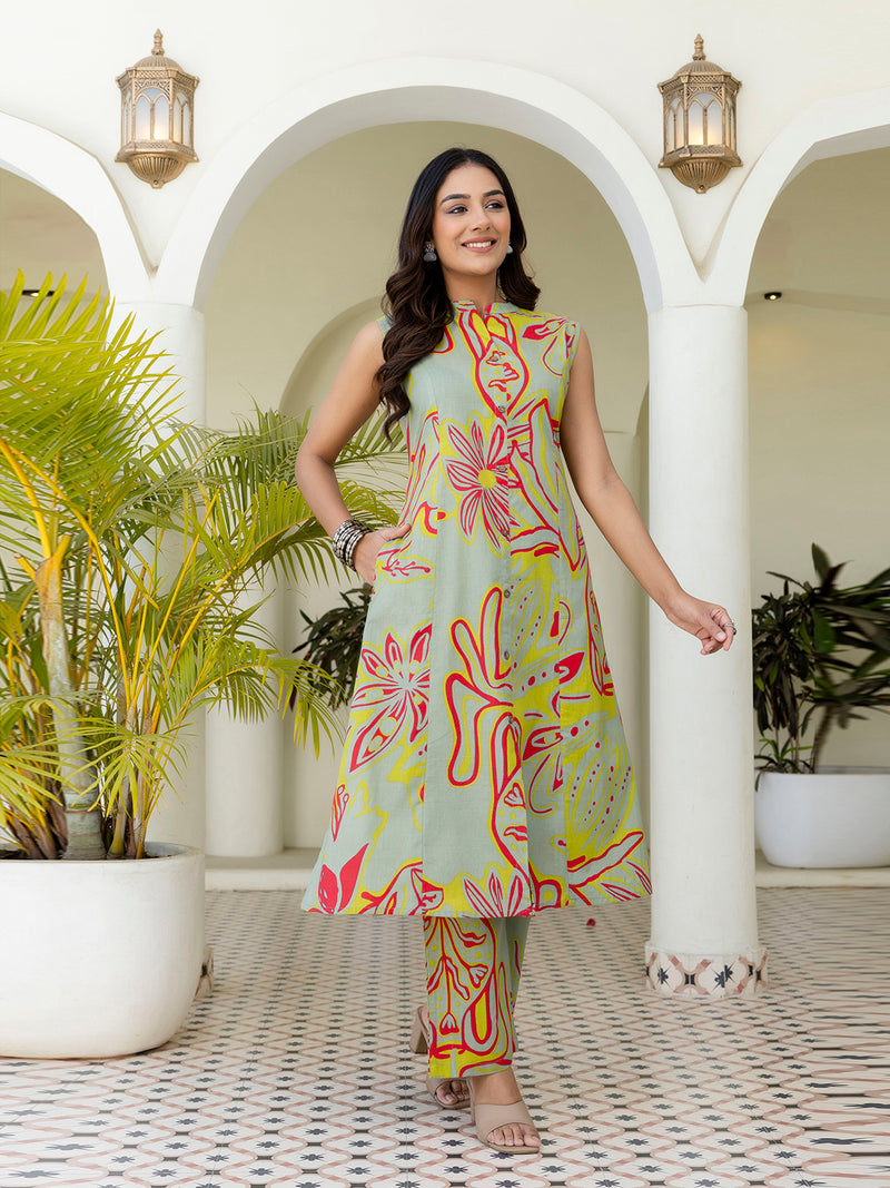 Luxury Mandarin Collar Printed Co-Ord Set with Button Detail A-Line Kurta & Comfort Fit Pants