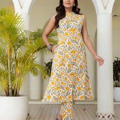 Luxury Mandarin Collar Printed Co-Ord Set with Button Detail A-Line Kurta & Comfort Fit Pants