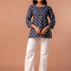 Chic Printed Short Kurti with Round Neck & 3/4 Sleeves