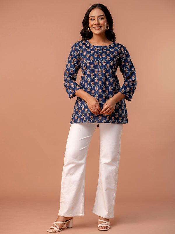 Chic Printed Short Kurti with Round Neck & 3/4 Sleeves