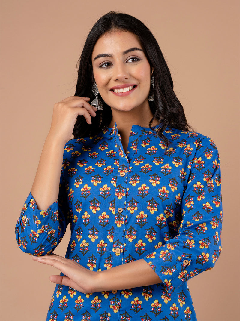 Feranoid Straight Knee Length Blue Colour Kurta For Women