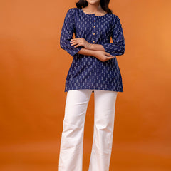 Chic Printed Short Kurti with Round Neck & 3/4 Sleeves