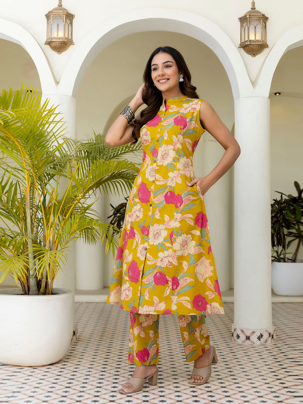 Luxury Mandarin Collar Printed Co-Ord Set with Button Detail A-Line Kurta & Comfort Fit Pants