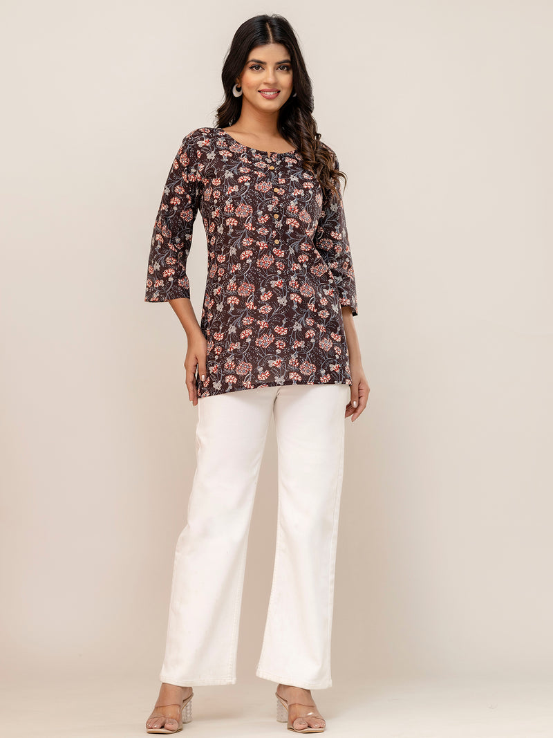Chic Printed Short Kurti with Round Neck & 3/4 Sleeves