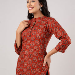 Women Rayon Printed Rust Short Kurti