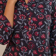 Chic Printed Short Kurti with Round Neck & 3/4 Sleeves